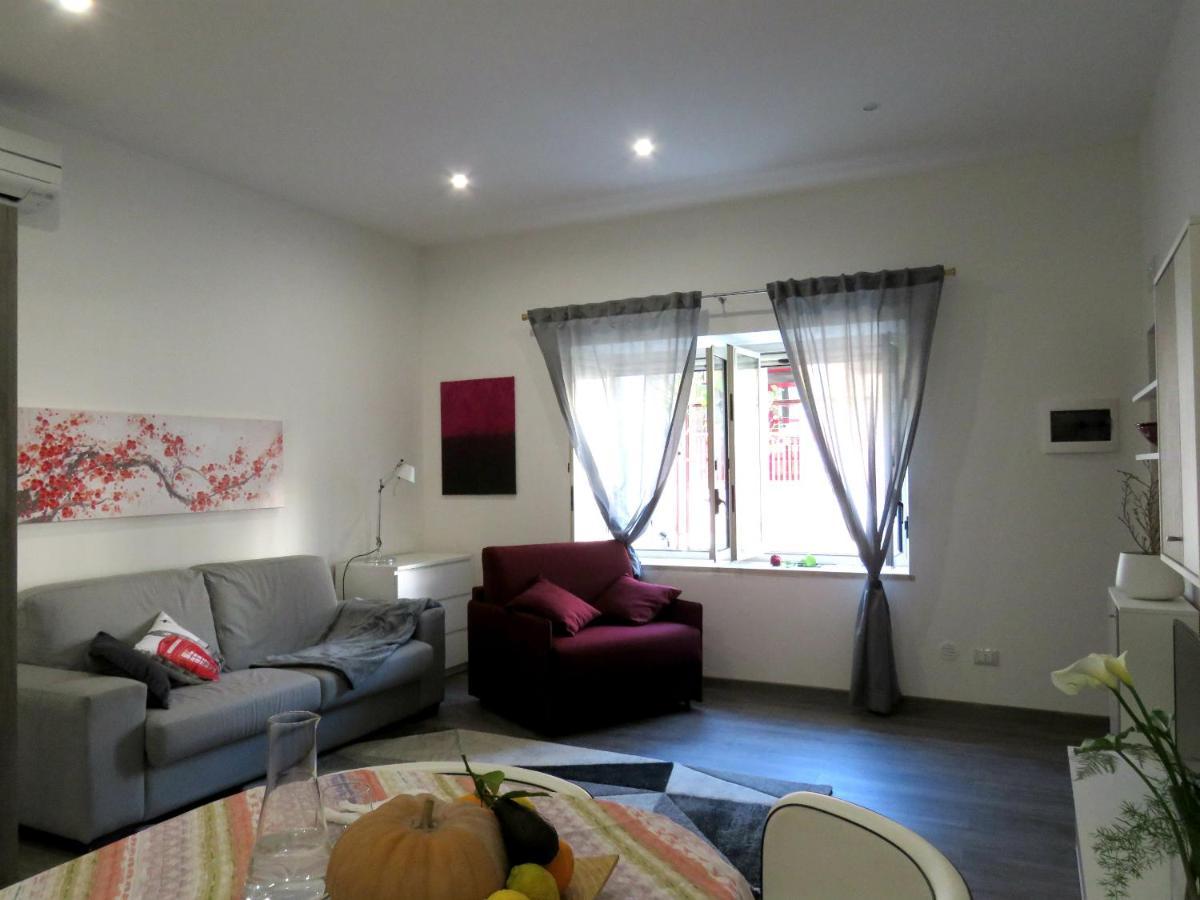 지아르디니낙소스 Porta Del Vento B&B 외부 사진