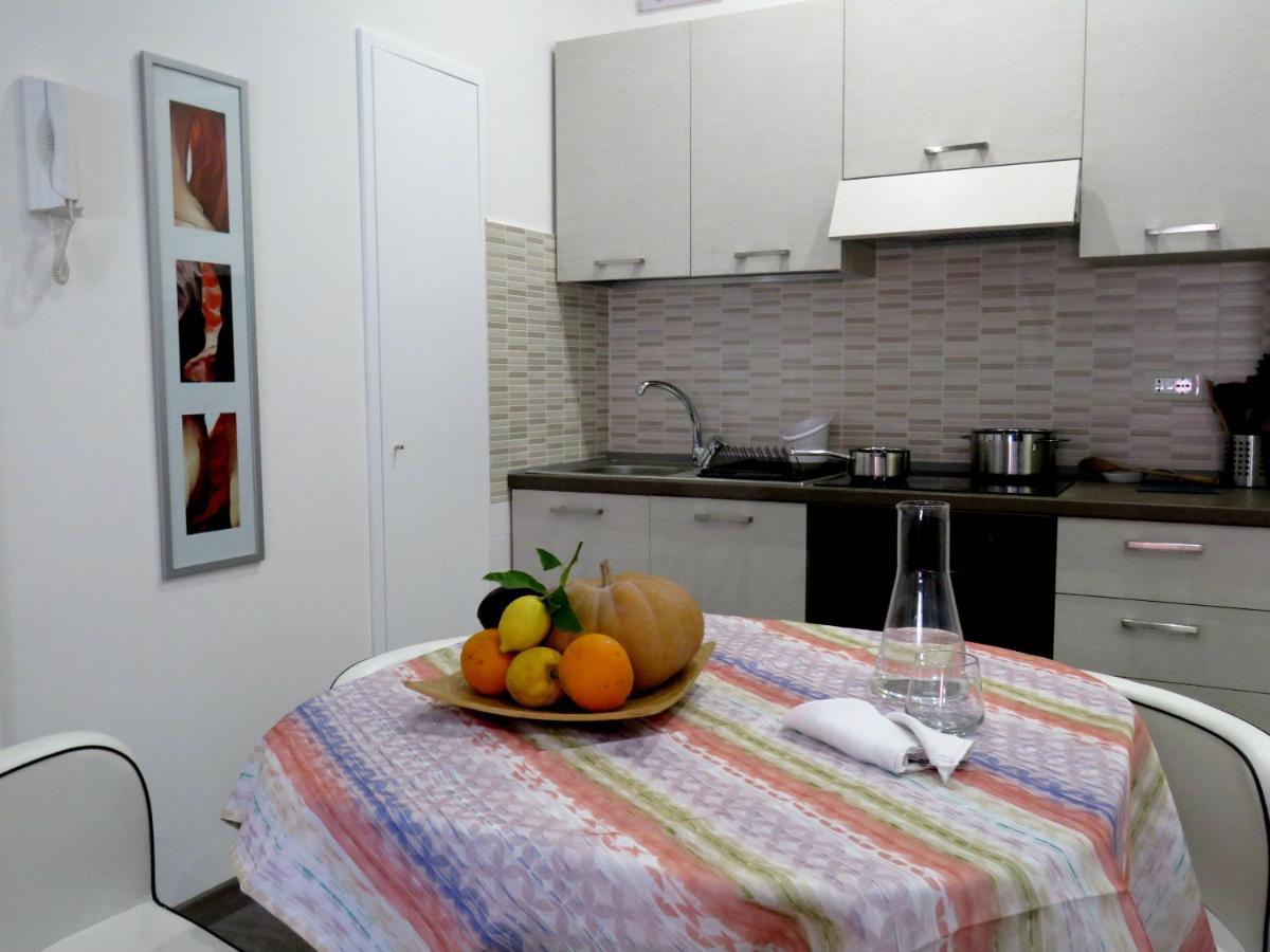 지아르디니낙소스 Porta Del Vento B&B 외부 사진